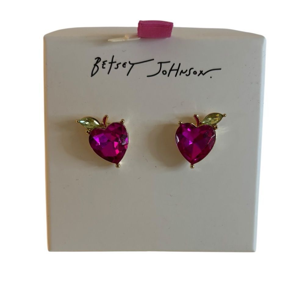 Betsey Johnson Fuchsia Heart Posts. So pretty!!